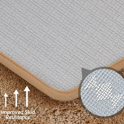 Textured mat with improved skid resistance feature