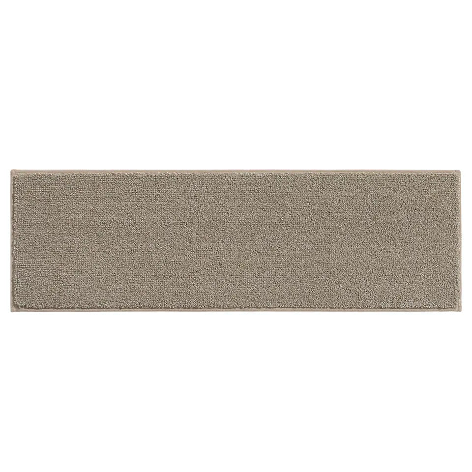 Beige rug treads for stair